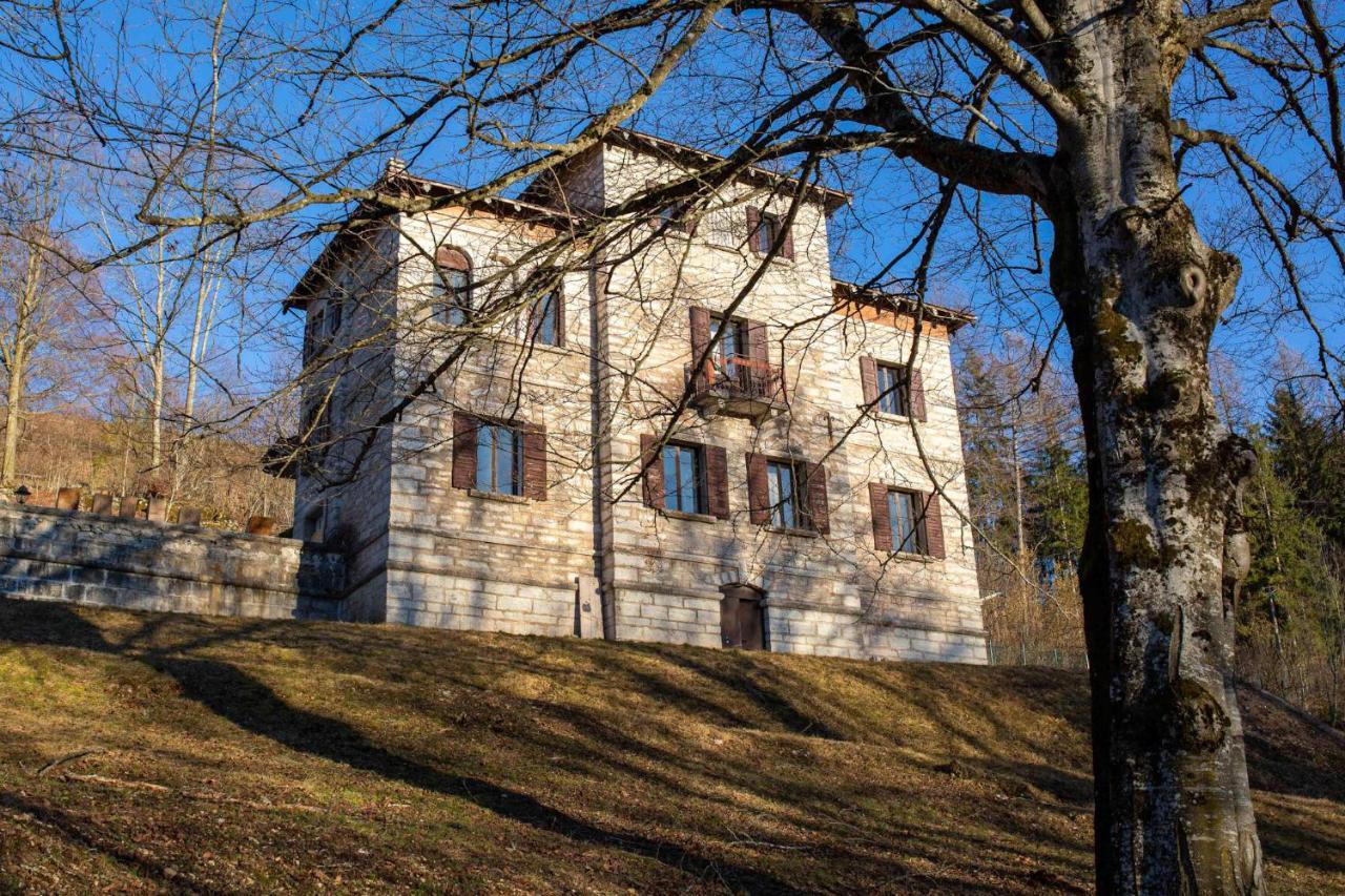 Giulio Mountain B&B Ala Exterior photo